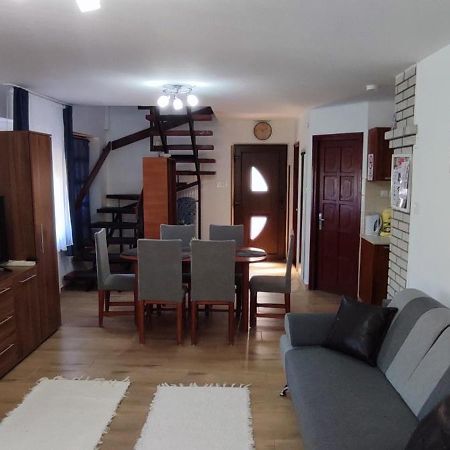 Bazsi Apartman Hajdúszoboszló Esterno foto