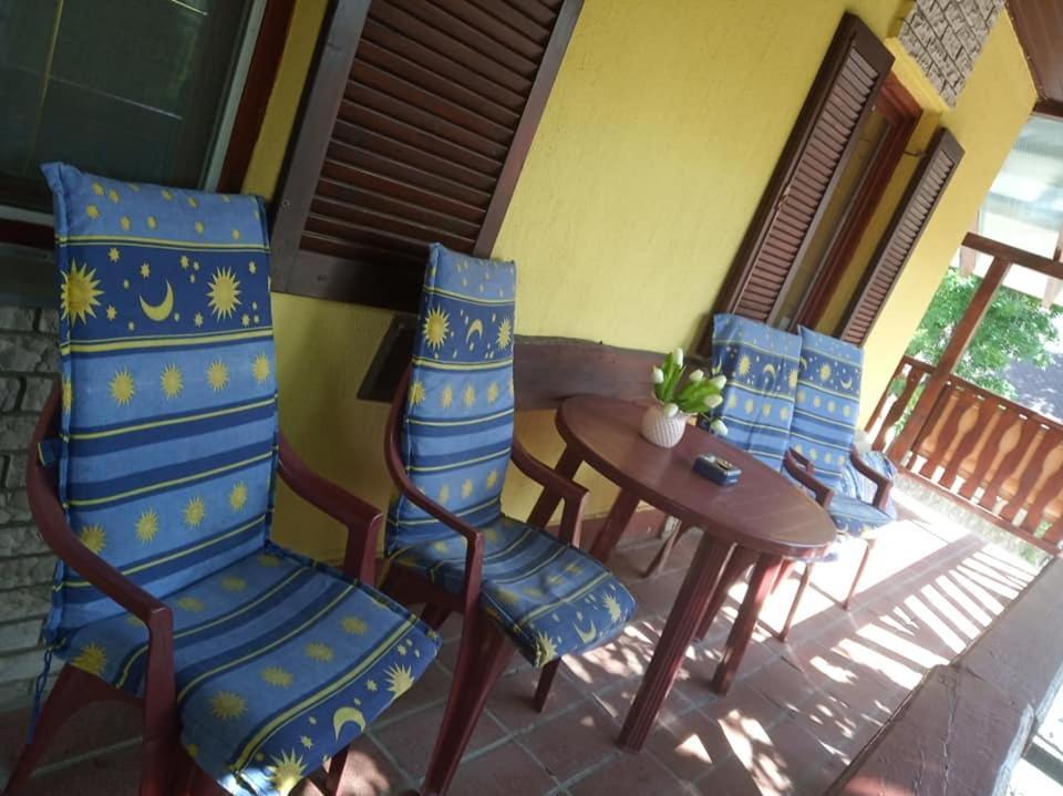 Bazsi Apartman Hajdúszoboszló Esterno foto