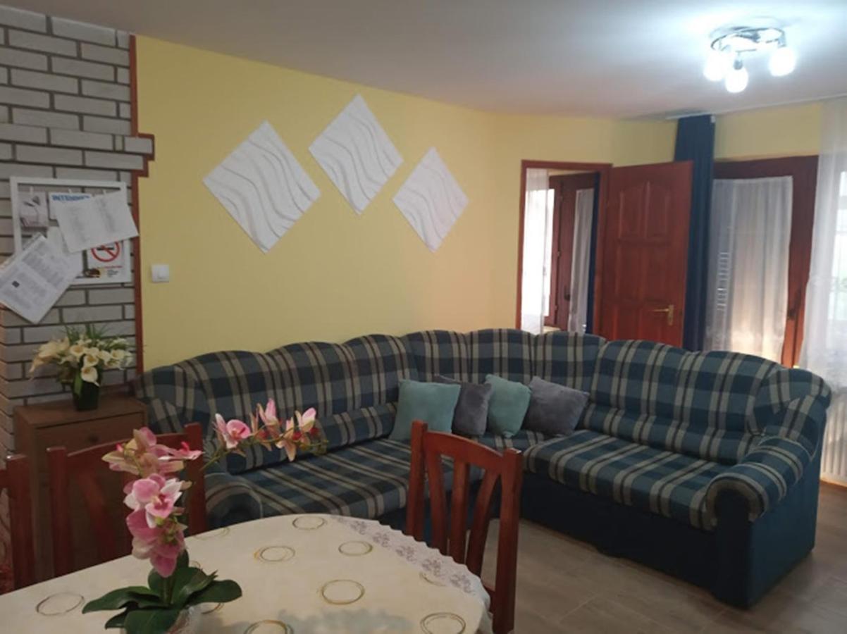 Bazsi Apartman Hajdúszoboszló Esterno foto