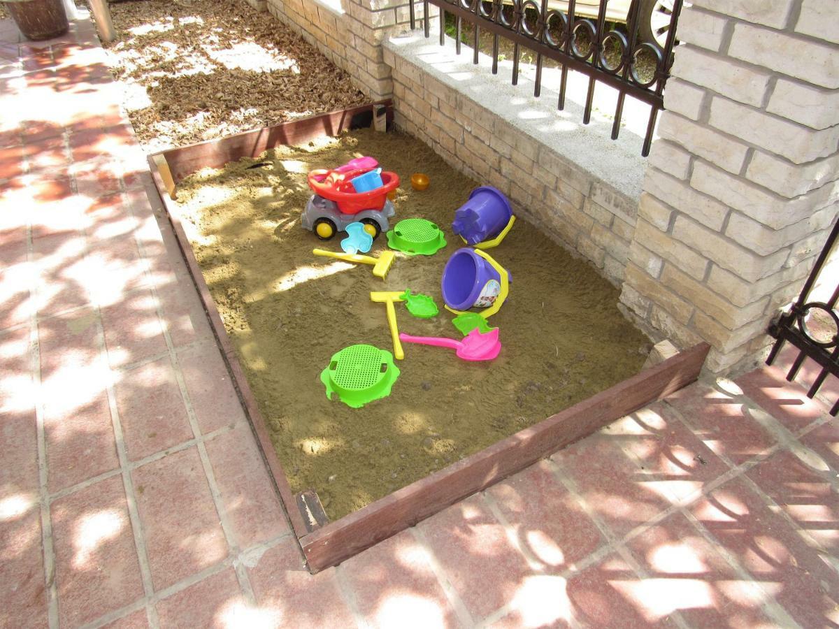 Bazsi Apartman Hajdúszoboszló Esterno foto